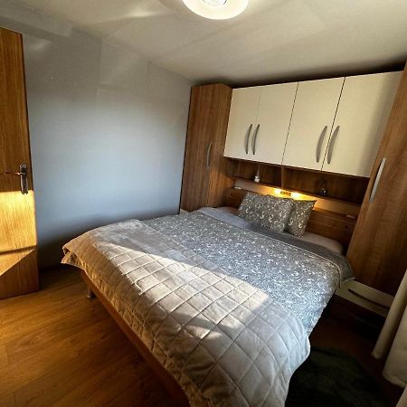Apartman Veronika Vrsi Bagian luar foto