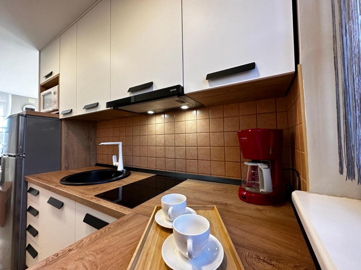 Apartman Veronika Vrsi Bagian luar foto