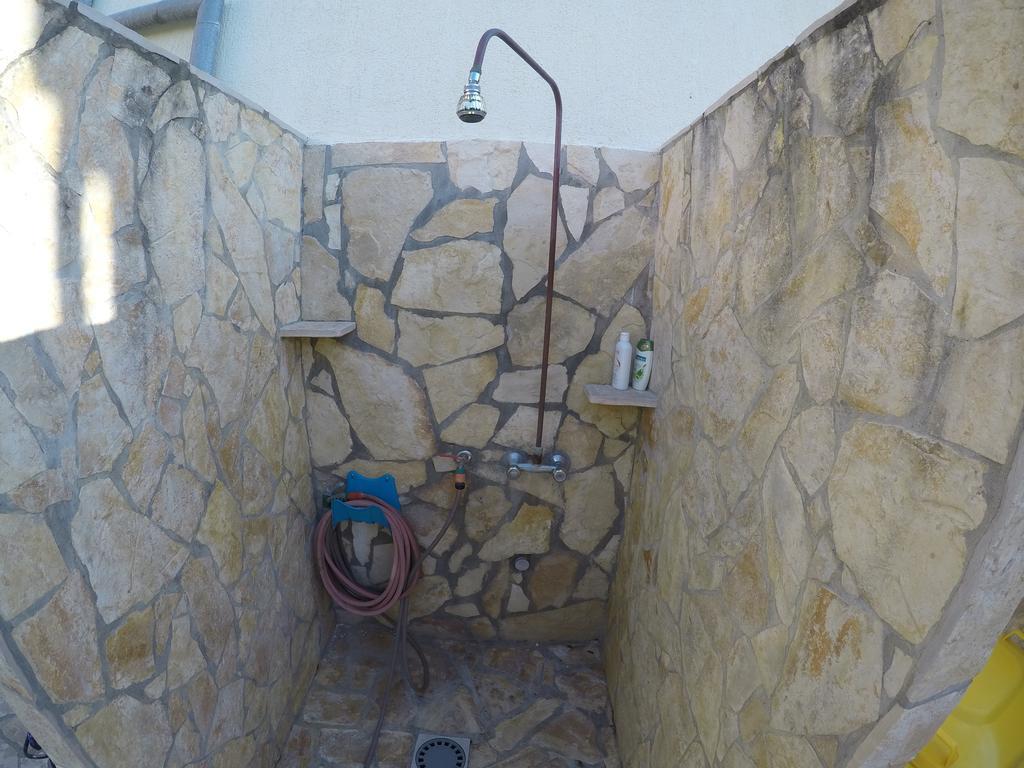 Apartman Veronika Vrsi Bagian luar foto